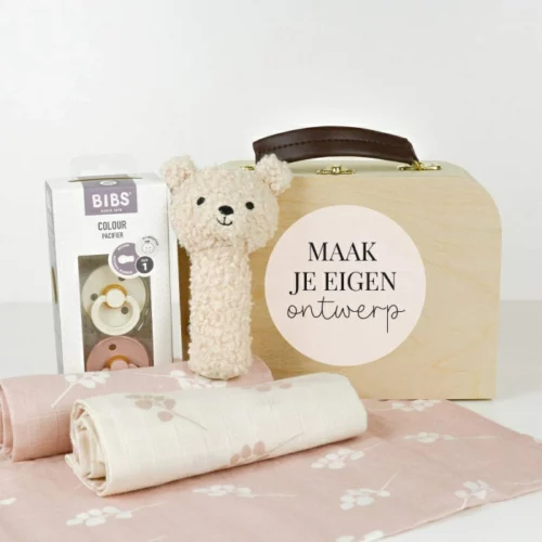 Kraamcadeau set koffertje met naam
