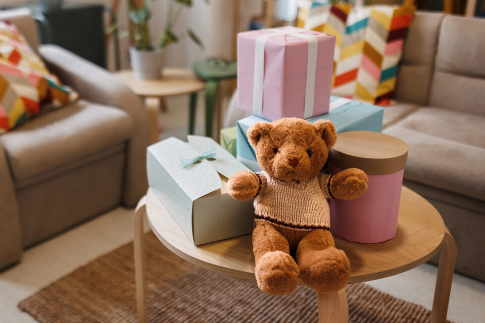 De 10 leukste babyshower cadeautjes: wat geef je aan de aanstaande ouders?
